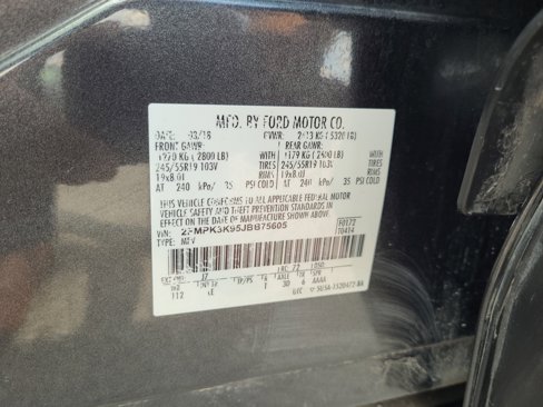 Used 2018 Ford Edge Titanium image 26
