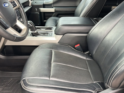 Used 2019 Ford F150 Lariat w/ Equipment Group 502A Luxury image 13