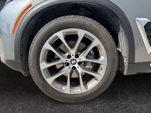Used 2024 BMW X5 xDrive40i w/ Premium Package image 29