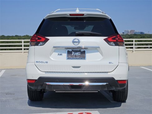 Used 2020 Nissan Rogue SL w/ Premium Package image 6