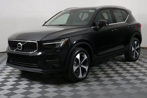 Used 2025 Volvo XC40 B5 Core w/ Protection Package Premier image 7