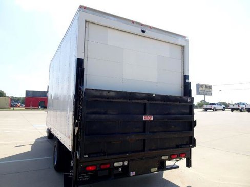 Used 2017 Chevrolet Express 3500 image 10