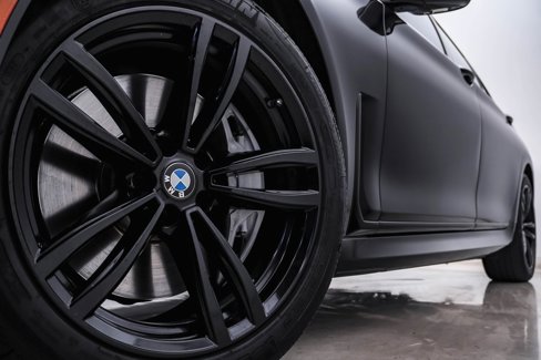 Used 2022 BMW 750i xDrive w/ Executive Package image 5