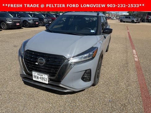 Used 2021 Nissan Kicks SR w/ SR Premium Package image 3