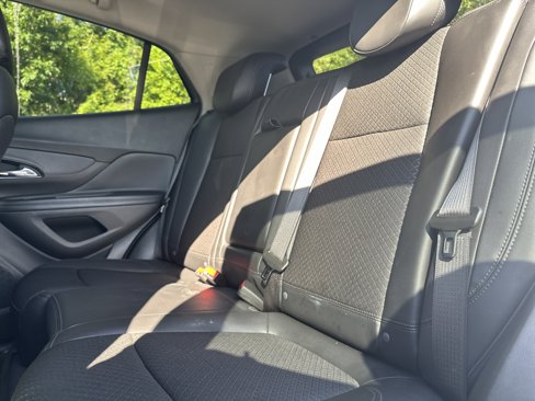 Used 2019 Buick Encore Preferred image 28