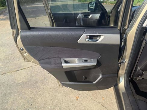 Used 2009 Subaru Forester 2.5X Limited image 21