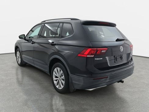 Used 2018 Volkswagen Tiguan S image 7