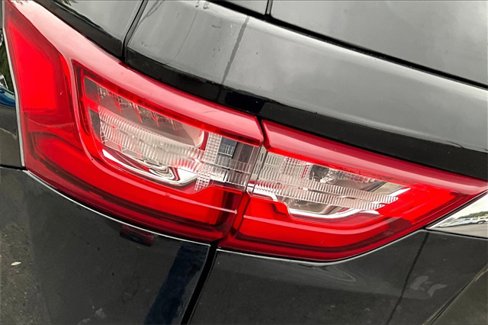 Used 2018 Chevrolet Traverse LT image 33