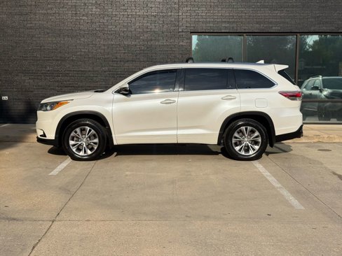 Used 2015 Toyota Highlander XLE image 15