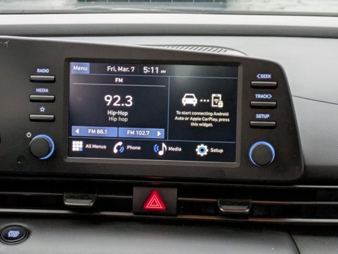 Used 2025 Hyundai Elantra Sport image 27