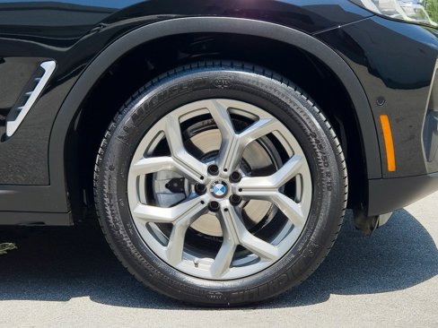 Used 2023 BMW X3 sDrive30i w/ Premium Package image 9
