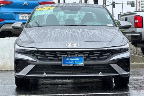 Certified 2024 Hyundai Elantra SEL image 9