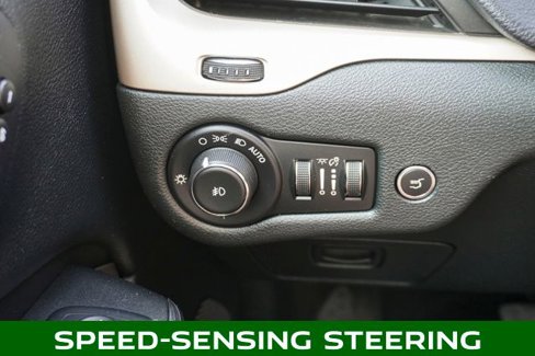 Used 2016 Jeep Cherokee Limited image 25