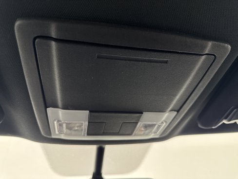 Used 2018 Ford Explorer XLT w/ Equipment Group 202A image 35