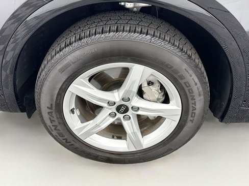 Used 2023 Audi Q5 2.0T Premium w/ Convenience Package image 28