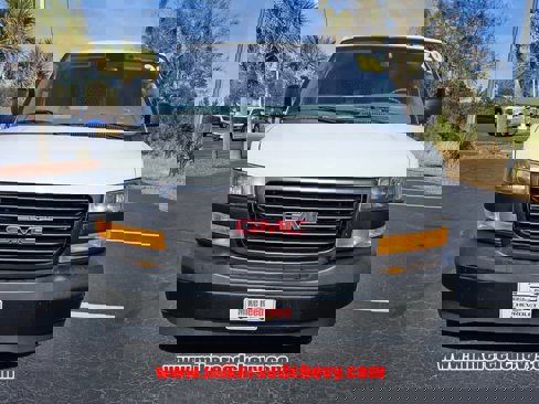 Used 2020 GMC Savana 2500 Extended w/ Driver Convenience Package image 2