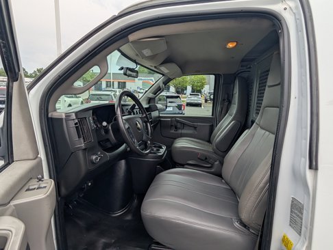 Used 2021 Chevrolet Express 2500 w/ Driver Convenience Package image 16
