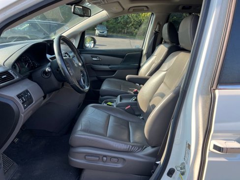 Used 2014 Honda Odyssey EX-L image 9