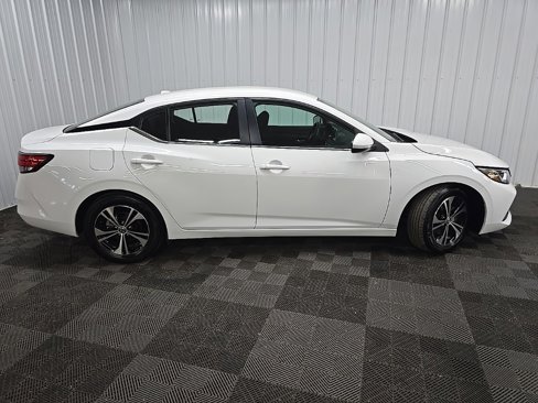 Used 2023 Nissan Sentra SV image 2