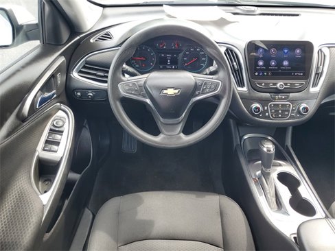 Used 2020 Chevrolet Malibu LT image 15