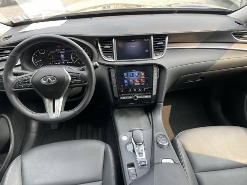 Certified 2022 INFINITI QX50 Pure image 10