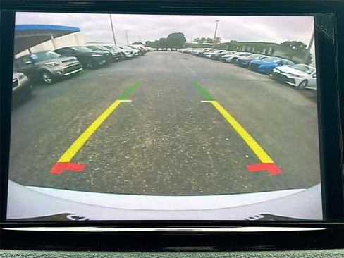 Used 2021 Chrysler Pacifica Touring w/ S Appearance Package image 15