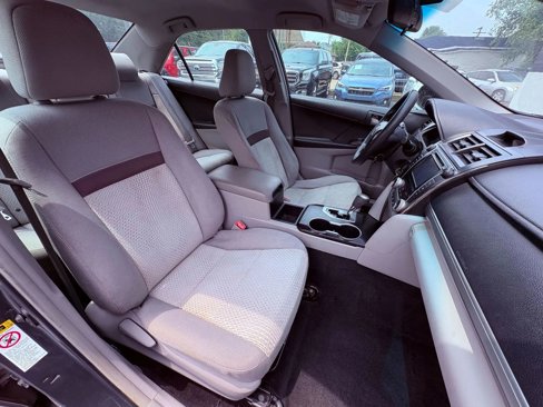 Used 2013 Toyota Camry L image 20