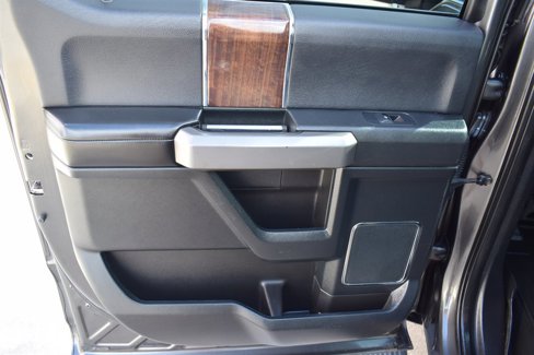 Used 2016 Ford F150 Platinum w/ Equipment Group 701A Luxury image 10
