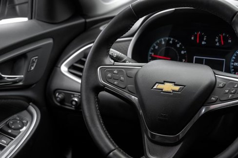 Used 2021 Chevrolet Malibu RS image 25