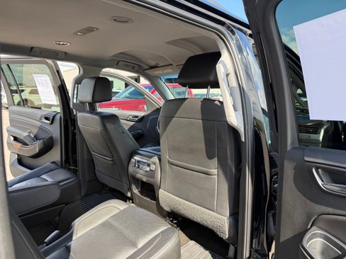 Used 2018 Chevrolet Suburban Premier image 21