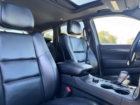 Used 2020 Jeep Grand Cherokee Limited image 12