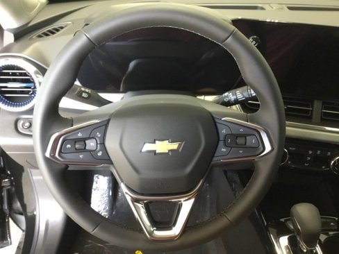 New 2025 Chevrolet Trax LT w/ Driver Confidence Package image 27