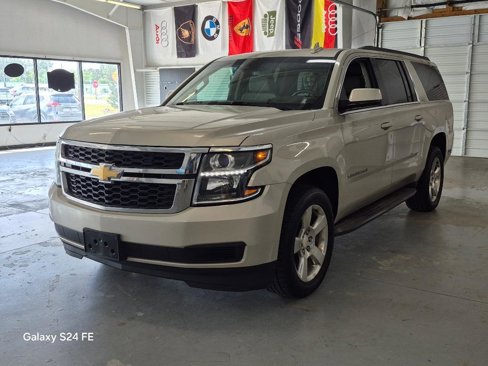 Used 2016 Chevrolet Suburban LT image 7