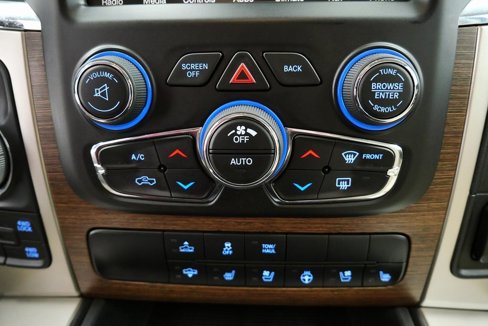 Used 2015 RAM 1500 Laramie w/ Convenience Group image 29