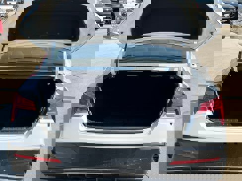 Certified 2025 Hyundai Elantra SEL image 15