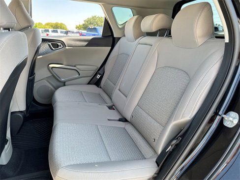Used 2025 Kia Soul EX image 23