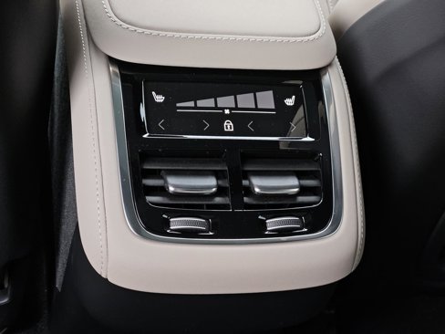 New 2026 Volvo XC90 B5 Core image 29