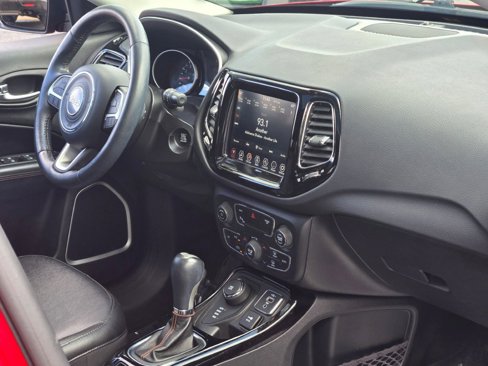 Used 2019 Jeep Compass Limited w/ Safety & Security Group image 7