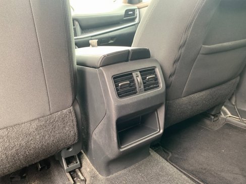 Used 2021 Nissan Rogue S image 19