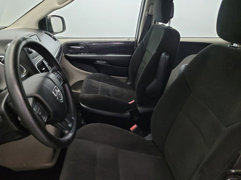 Used 2015 Dodge Grand Caravan American Value Package image 17