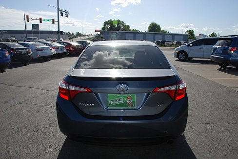 Used 2015 Toyota Corolla LE image 4