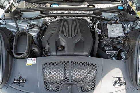Certified 2023 Porsche Macan image 19