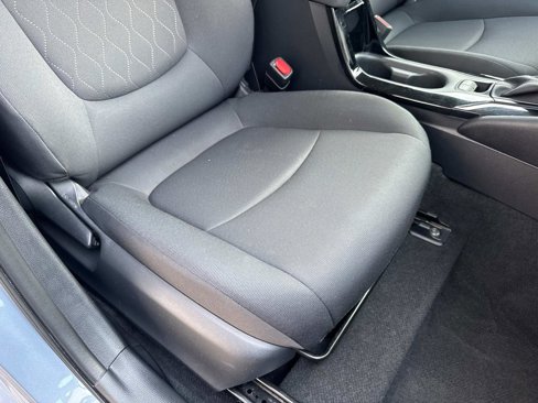 Used 2022 Toyota Corolla LE image 10