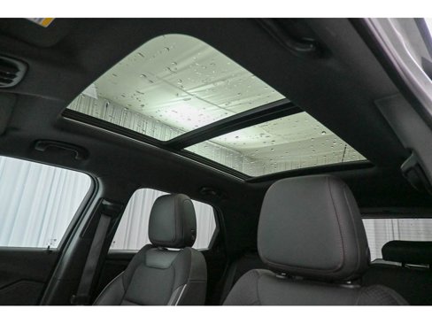 Used 2023 Chevrolet TrailBlazer RS w/ Sun and Liftgate Package image 11