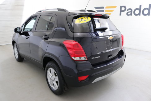 Used 2022 Chevrolet Trax LT w/ LT Convenience Package image 6
