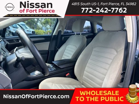 Used 2017 Ford Fusion S image 13