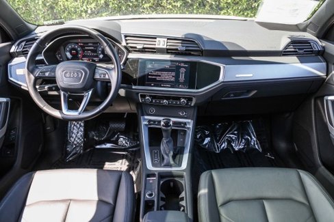 Used 2022 Audi Q3 2.0T Premium w/ Convenience Package image 12