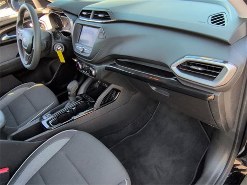 Used 2023 Chevrolet TrailBlazer LS image 34