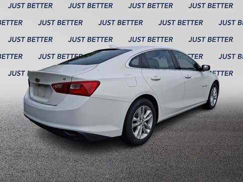 Used 2016 Chevrolet Malibu LT image 5