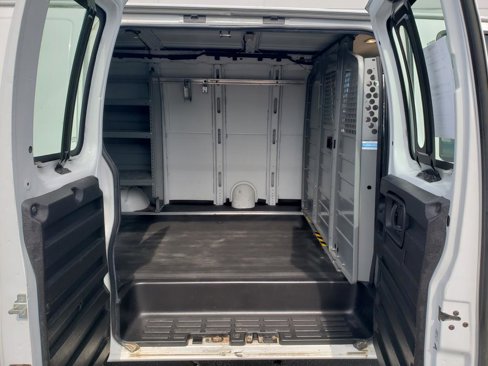 Used 2017 Chevrolet Express 2500 image 14
